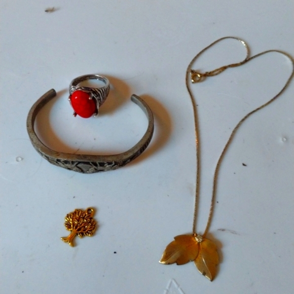 2 for $20😄Jewelry Lot - Picture 1 of 4